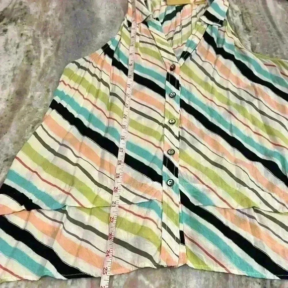 Women’s ANTHROPOLOGIE Maeve “Tesni" swing top- Size 0 - Picture 3 of 7